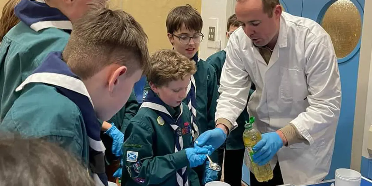 Demonstrating Basic Chemistry Skills to Local Scouts in STEM Outreach Programme
