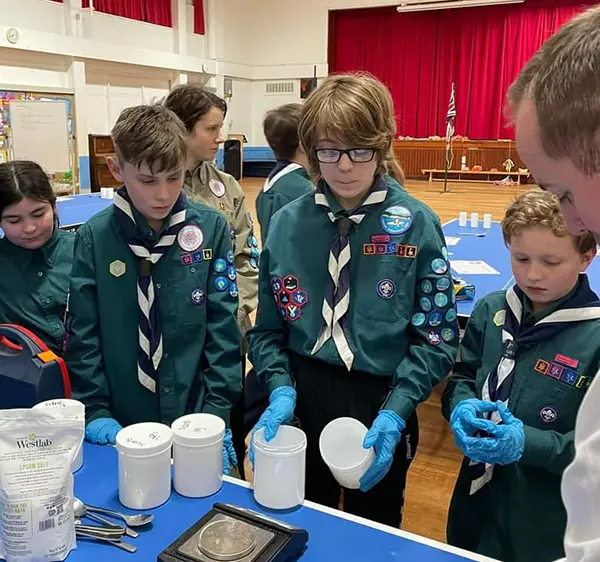 Demonstrating Basic Chemistry Skills to Local Scouts in STEM Outreach Programme