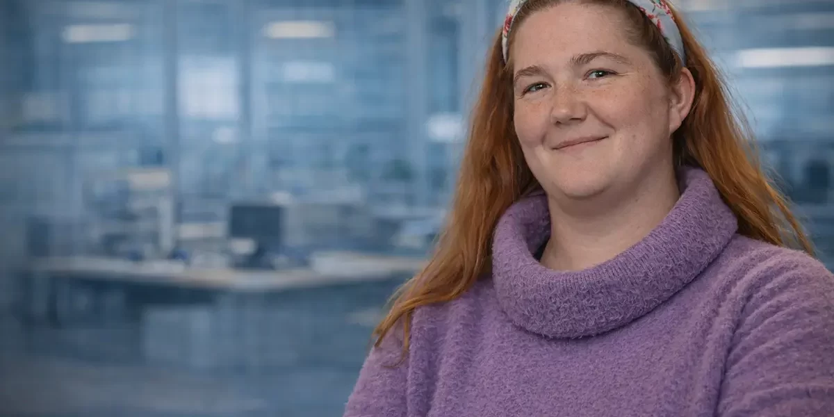 A PHD student with office background